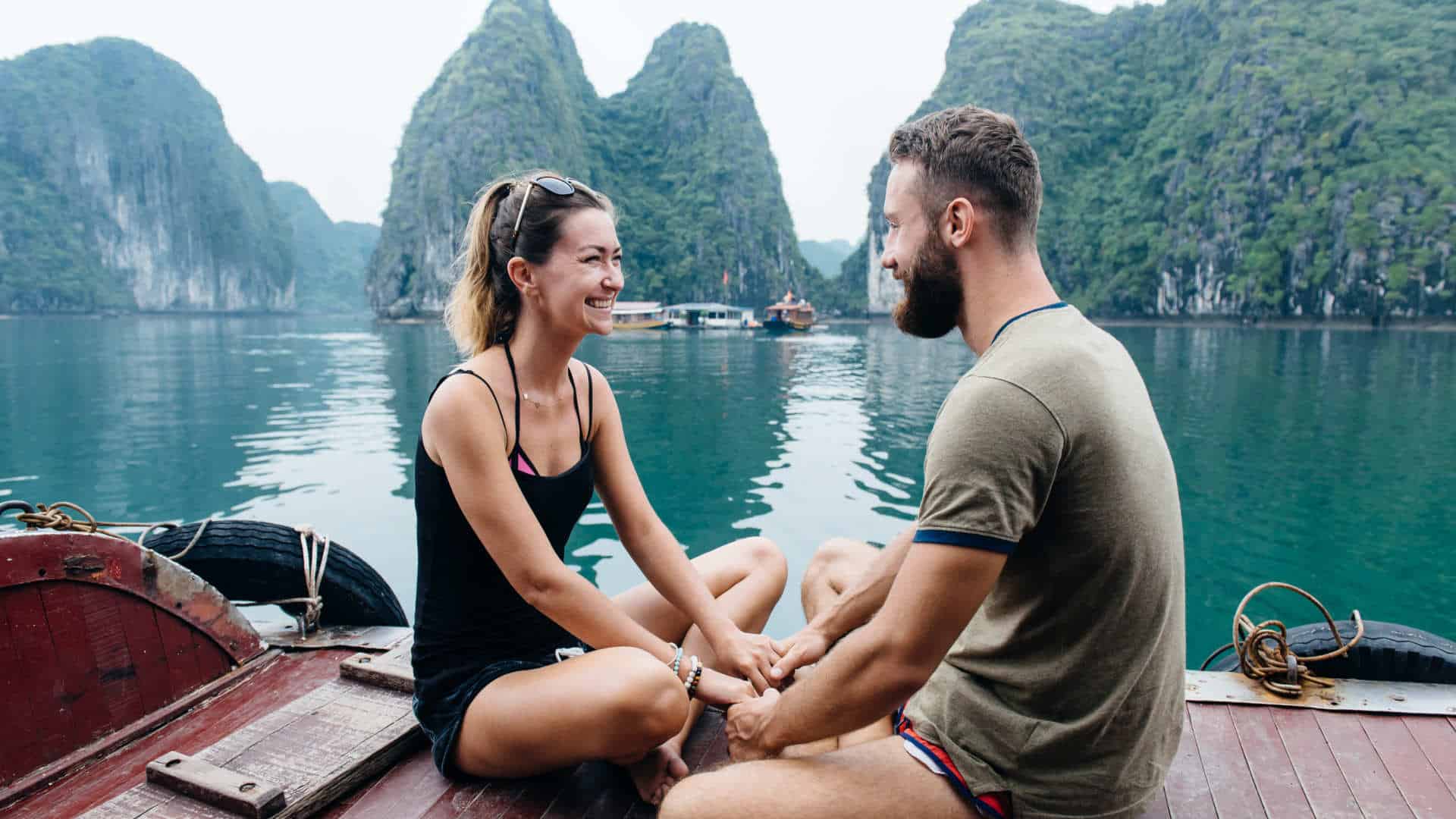Halong Bucht Flitterwochen Pärchen